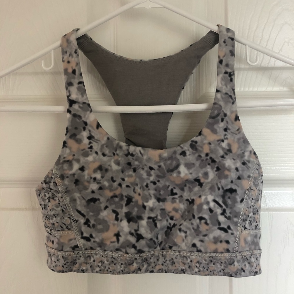 Lululemon Top Speed Petite Fleur Silver Sp…